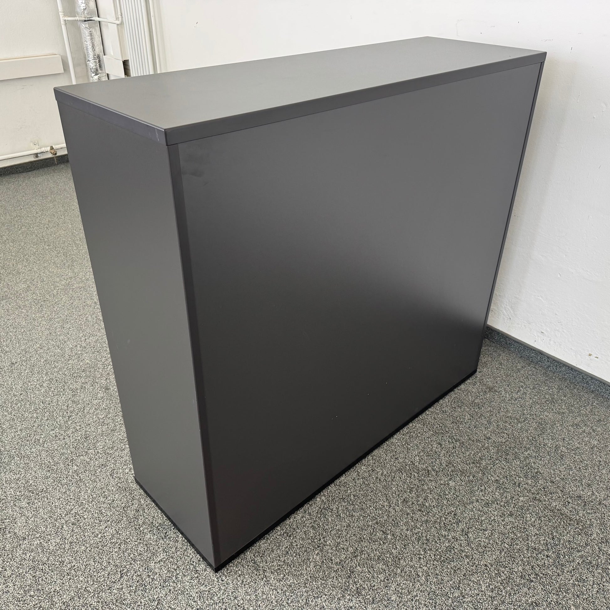Elan Euroffice Lateralschrank von hinten