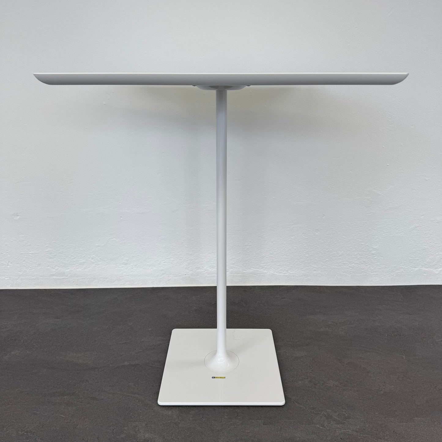 Arper Dizzie Bartisch Ansicht Frontal