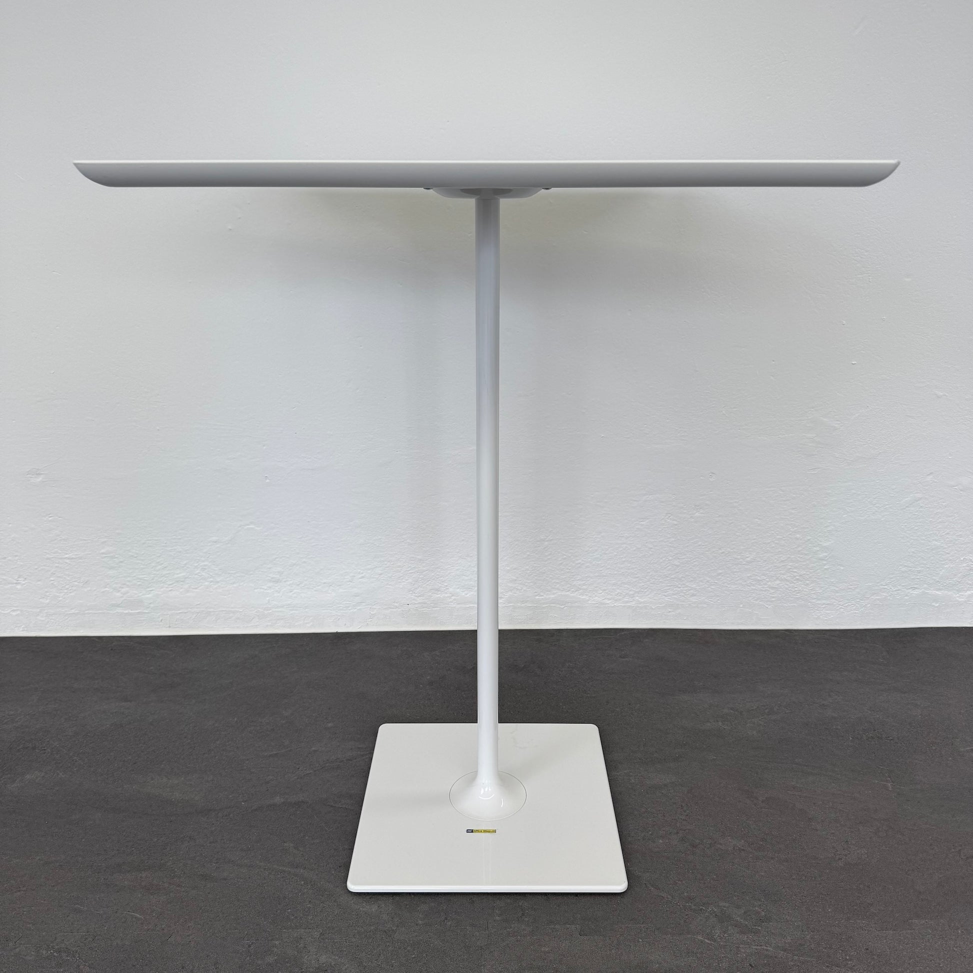 Arper Dizzie Bartisch Ansicht Frontal