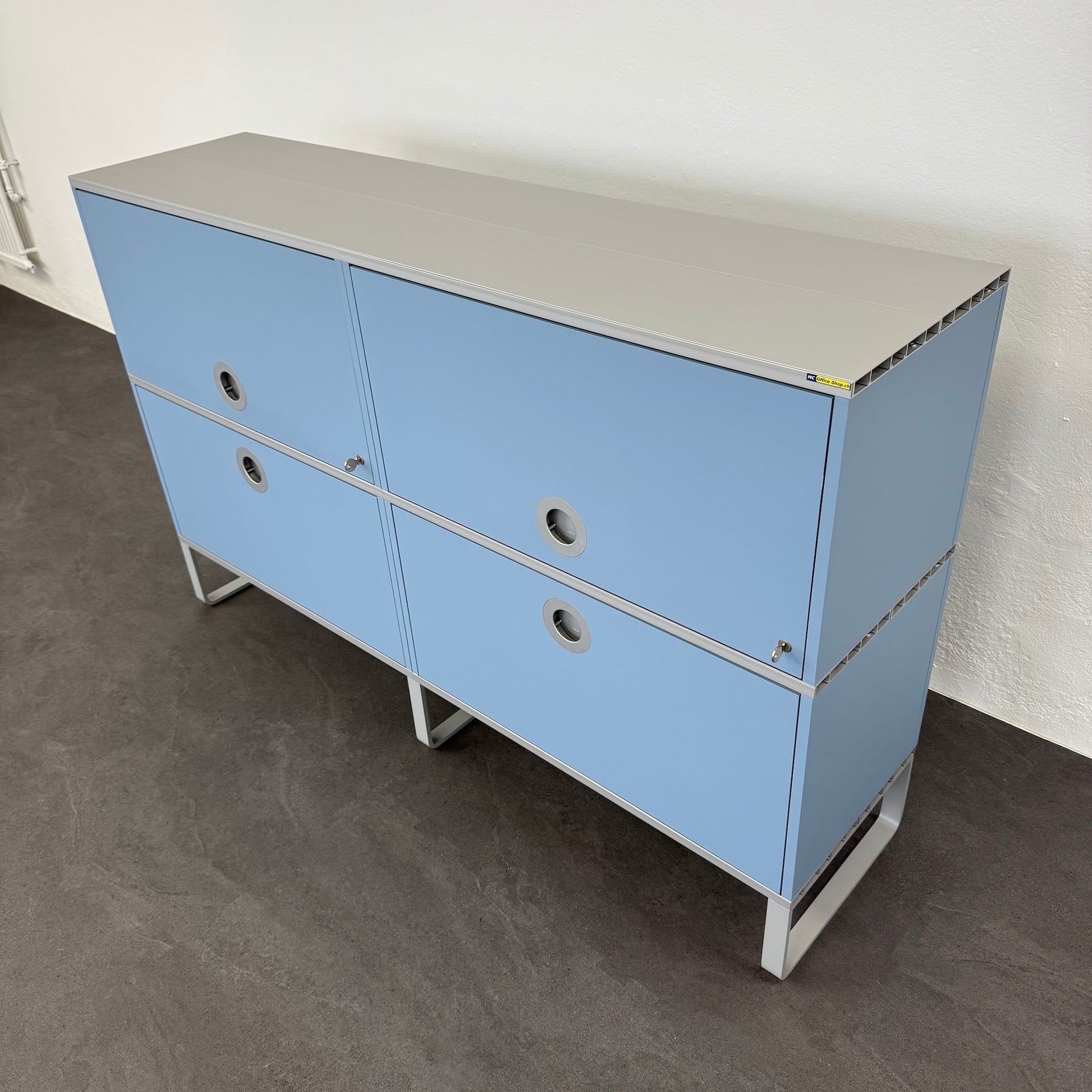Denz D3 Sideboard mit Abdeckung Aluminium in Silbergrau