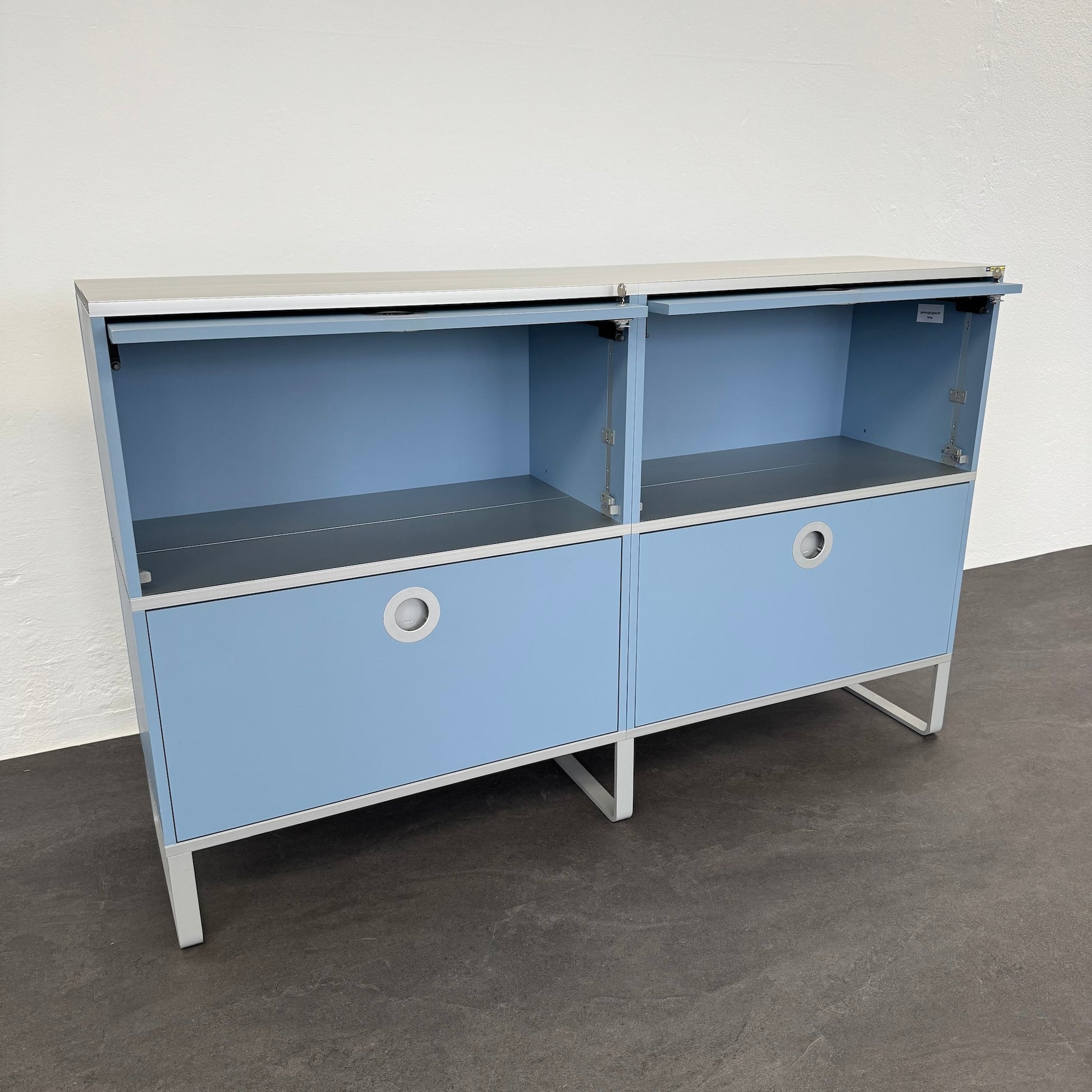Denz D3 Sideboard mit Klappen offen