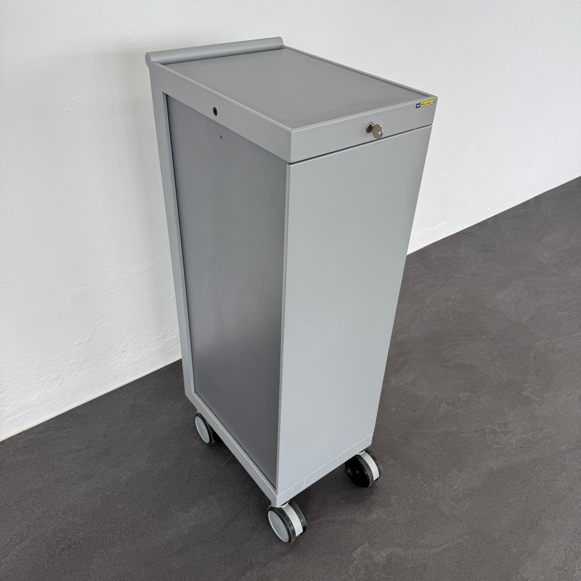 Denz D3 Roll-Caddy seitliche Ansicht geschlossen