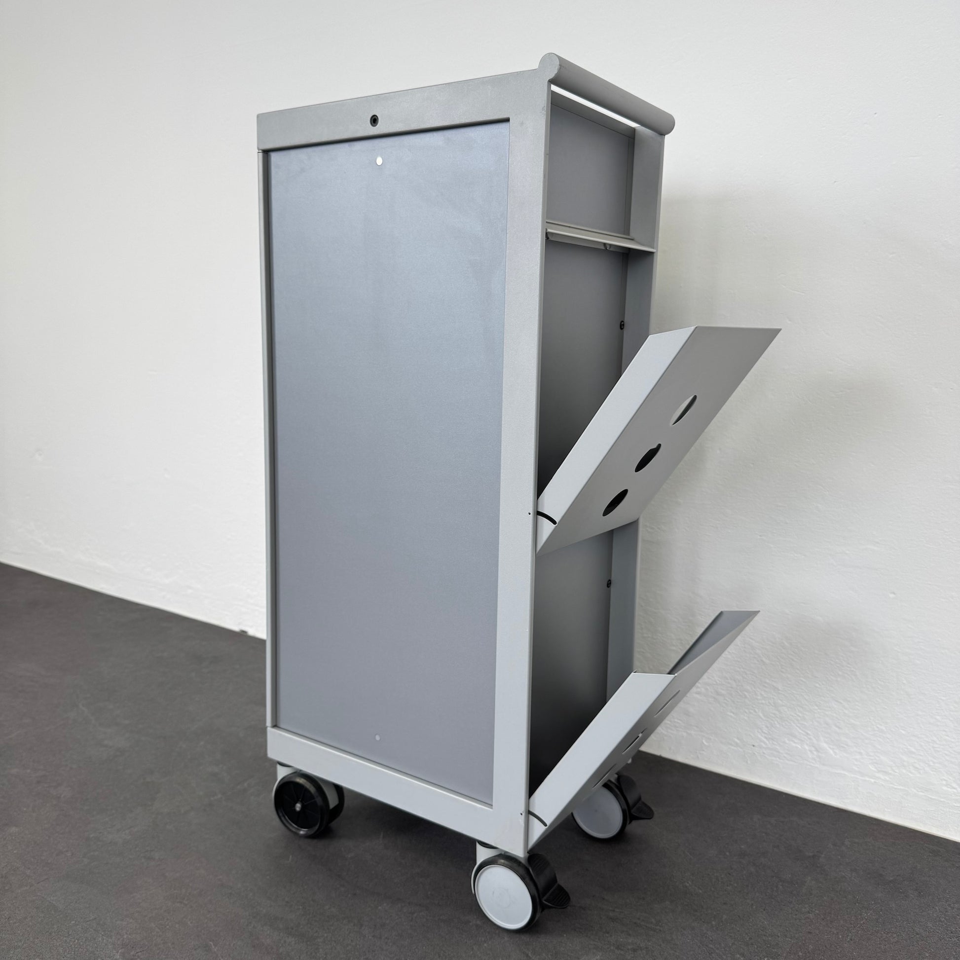 Denz D3 Roll-Caddy mit Postfächer aufgeklappt