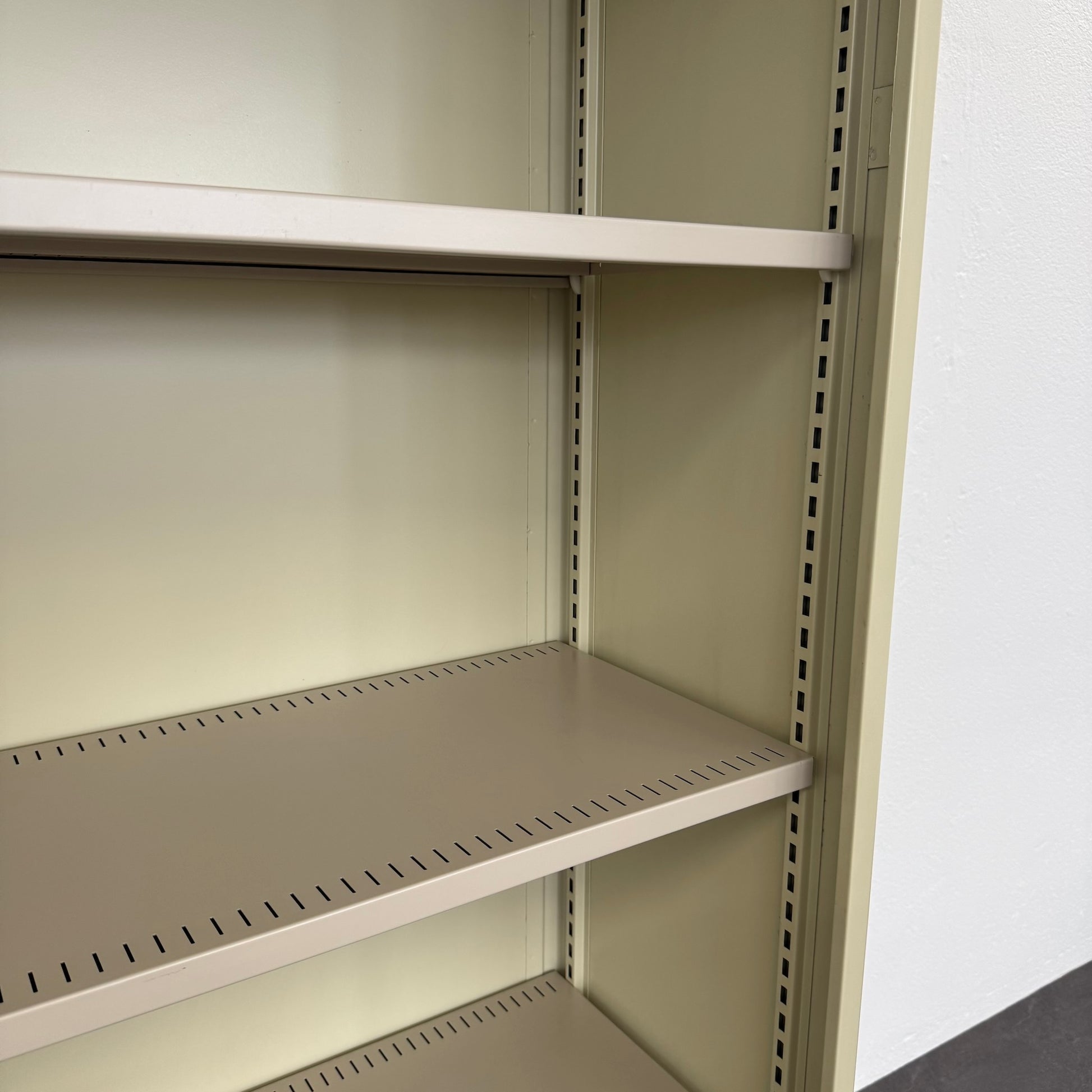Lista Office Storage Regal Detailfoto Fachboden