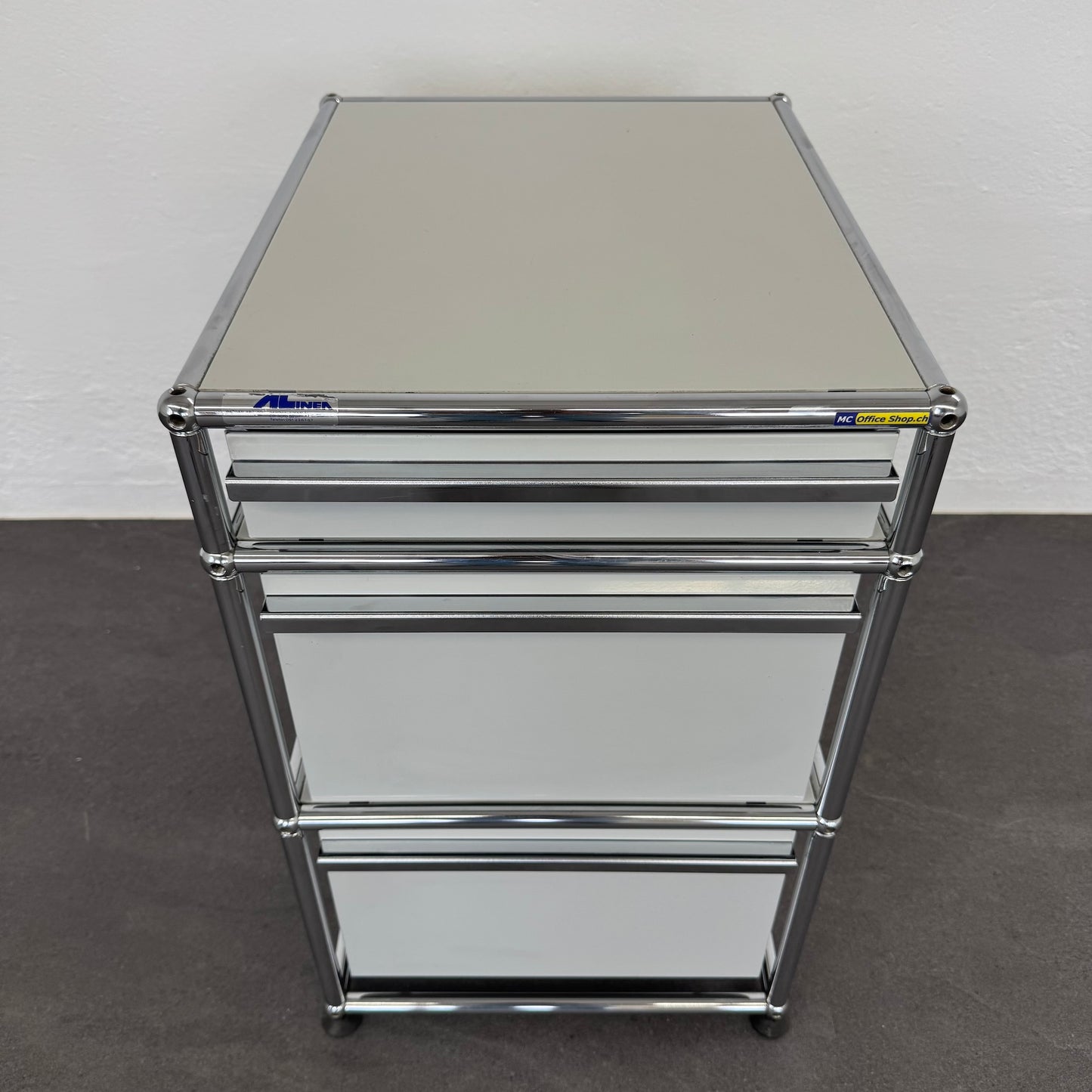 USM Haller Classic Unterstell-Korpus Weiss