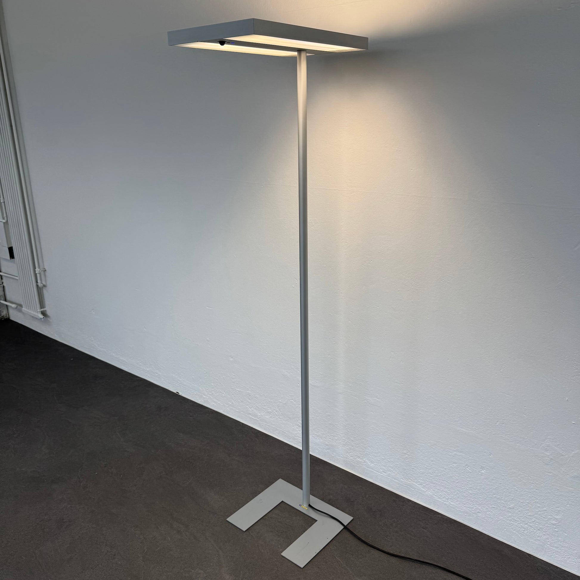 Alteme Eco Indirekt-/Direktleuchte mit Sensor