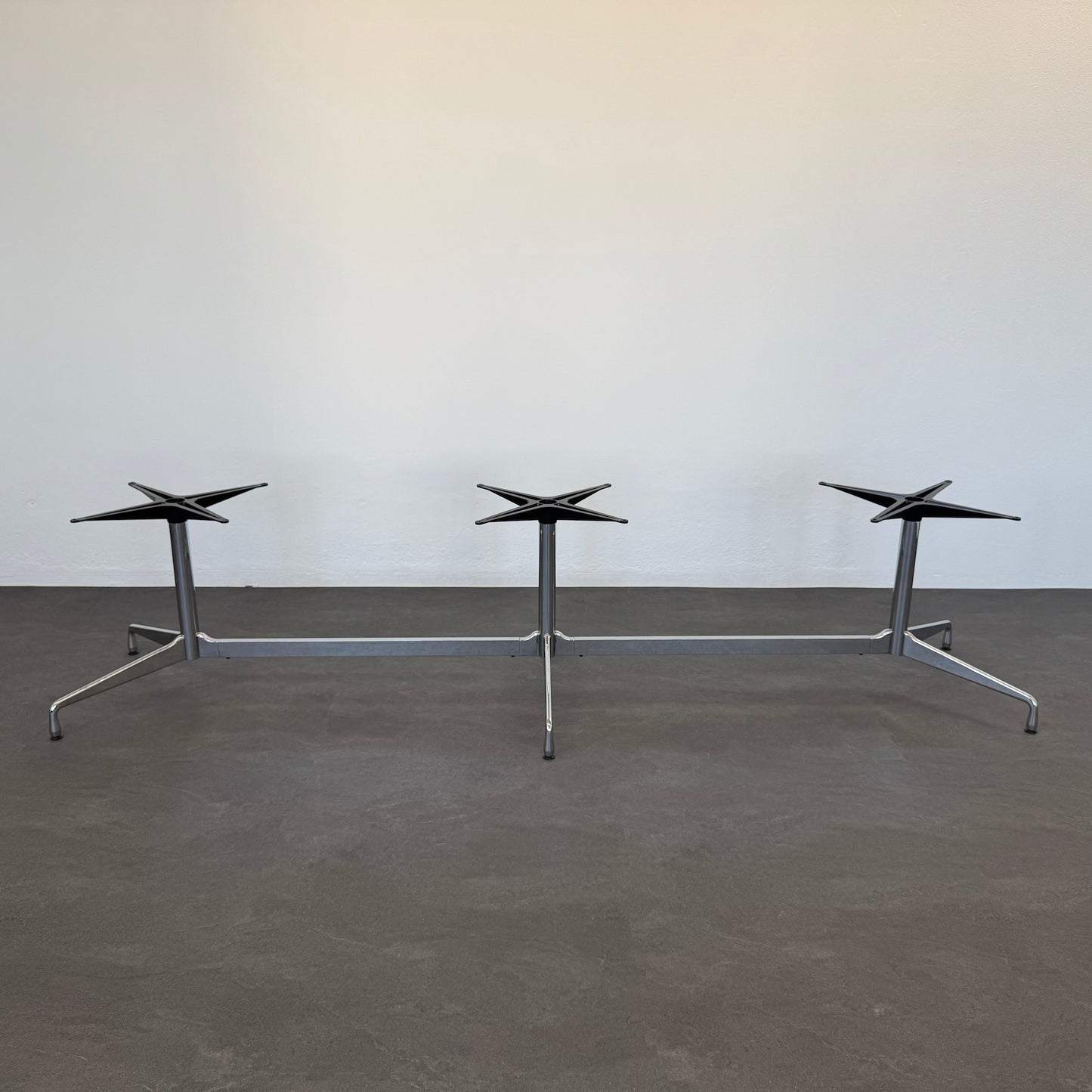 Vitra Eames Segmented Table Gestell Metall Chrom