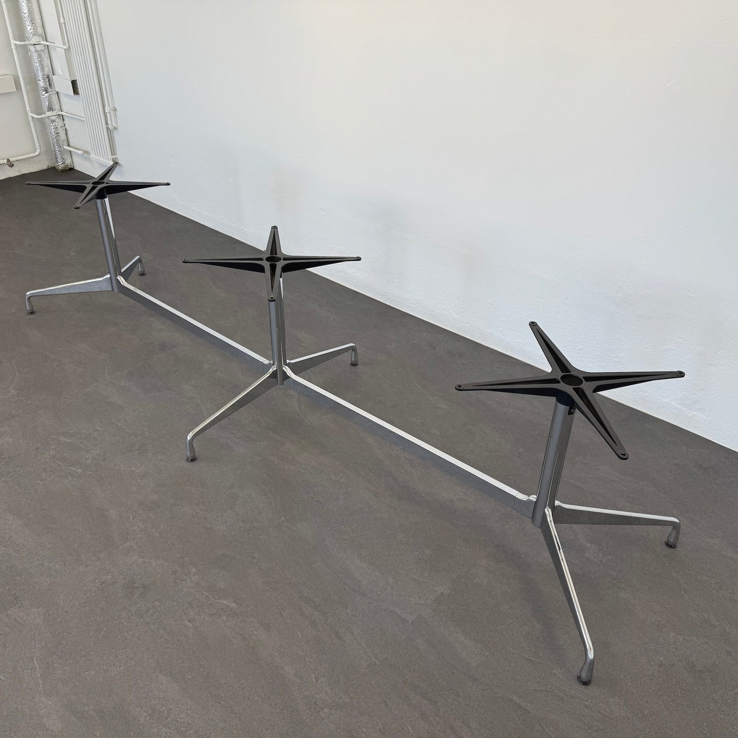 Vitra Eames Segmented Table Gestell Ansicht von oben