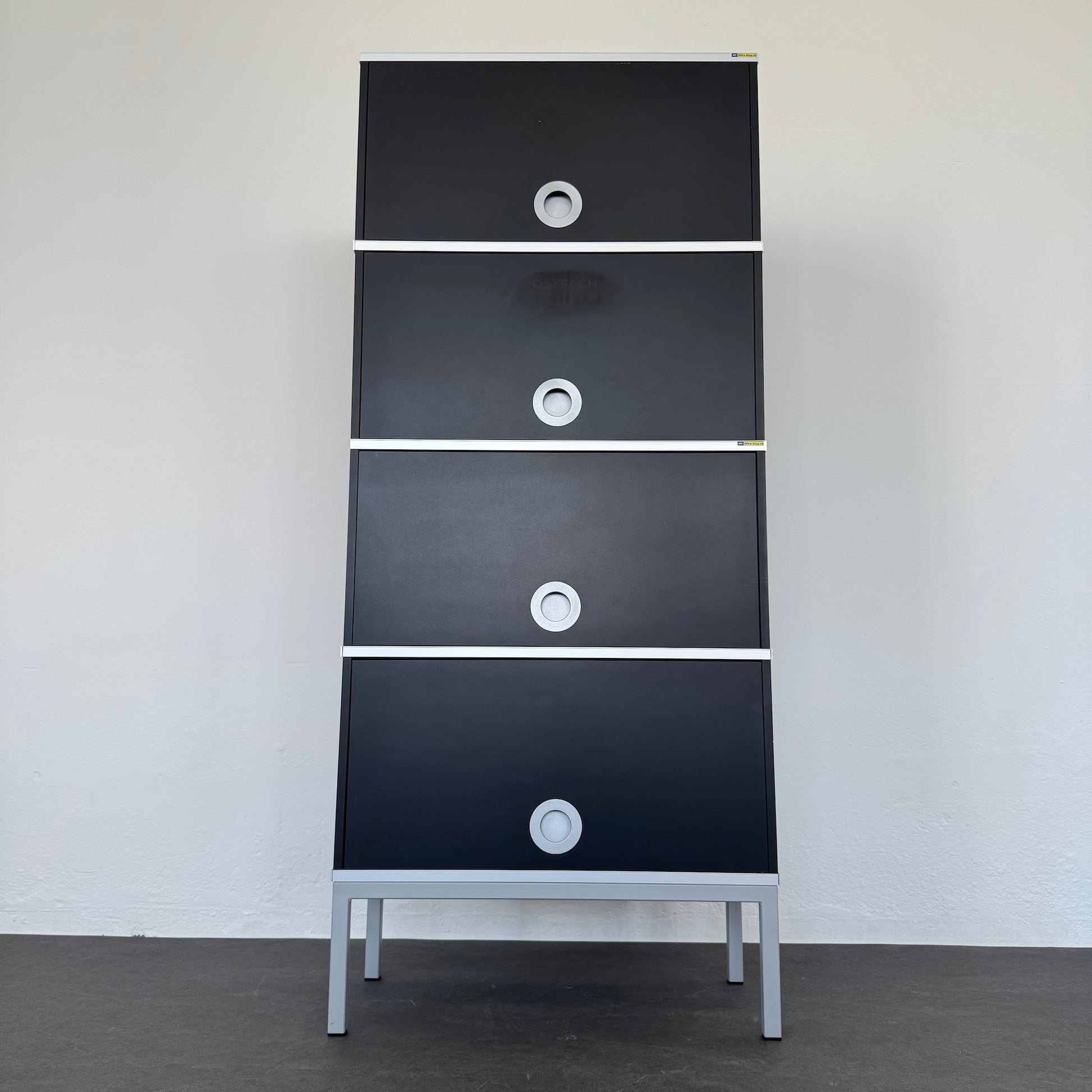 Denz D3 Ordner-Modul von unten