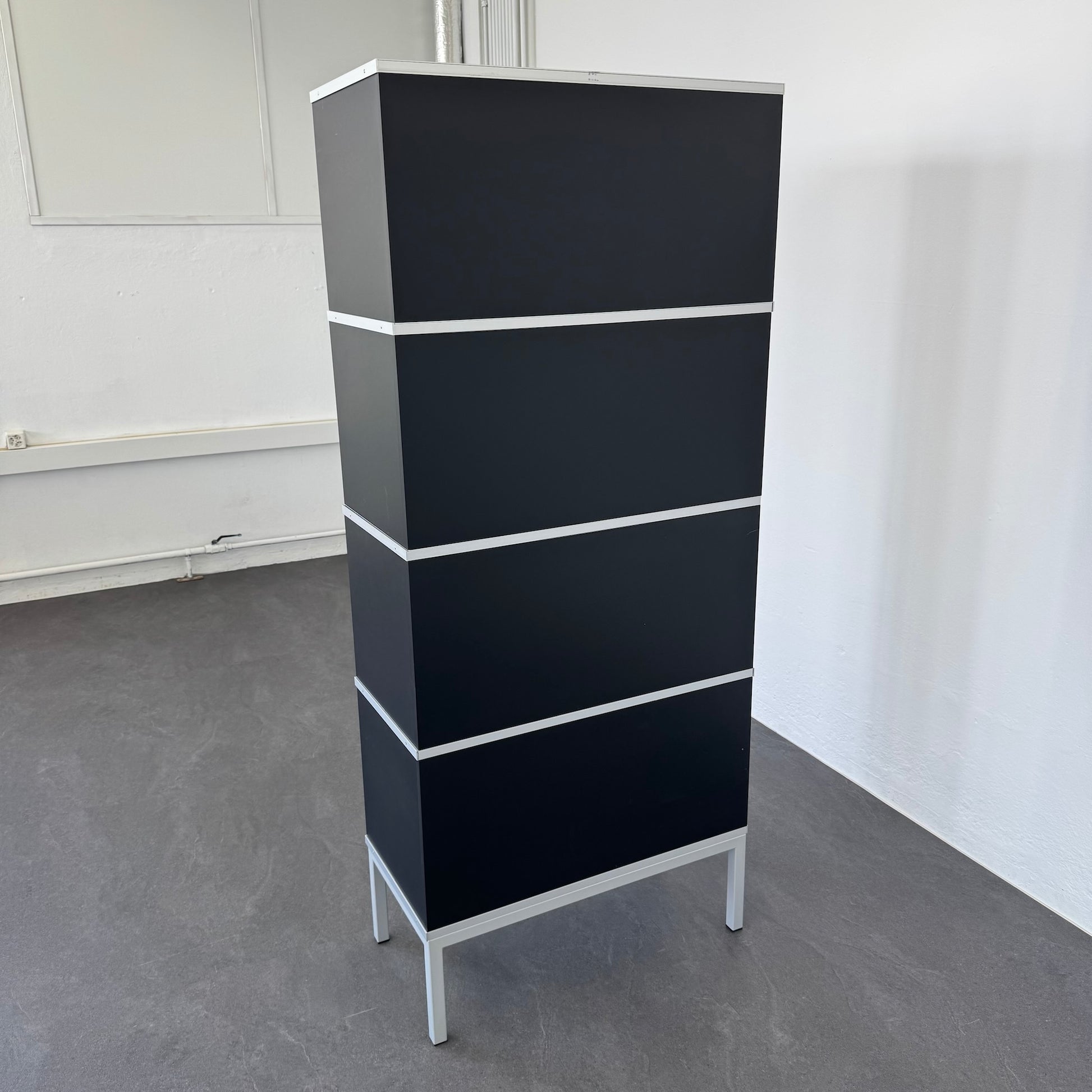 Denz D3 Ordner-Modul von hinten