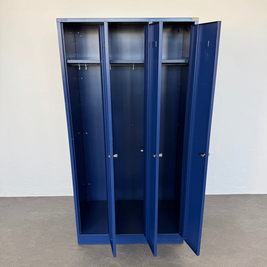 Stalgo Classic Garderobenschrank mit allen 3 Abteilen offen