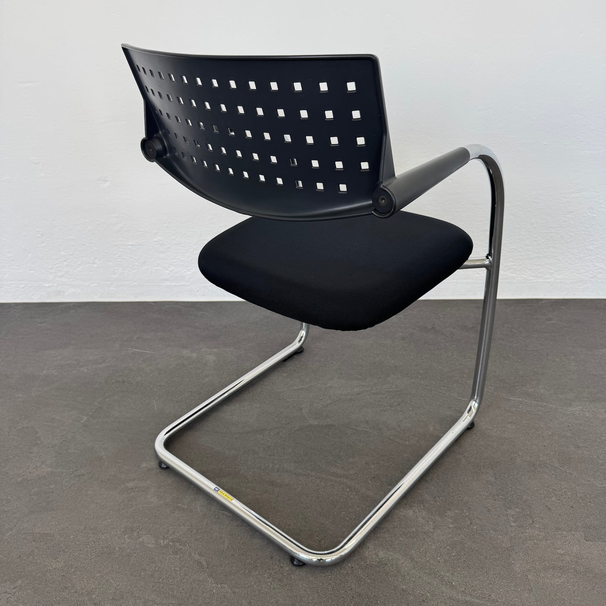 Vitra Visavis Freischwinger mit Rückenlehne Kunstoff Anthrazit