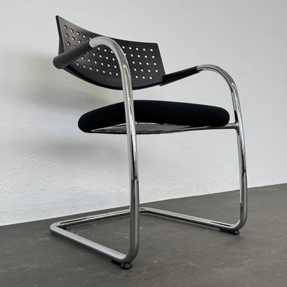 Vitra Visavis Freischwinger seitliche Ansicht von links unten - 6038025