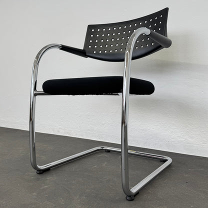 Vitra Visavis Freischwinger seitliche Ansicht von rechts unten - 6038025