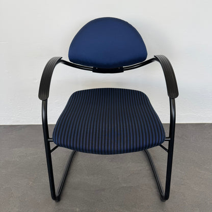 Sitag Realino Freischwinger mit Stoffbezug Blau und Schwarz