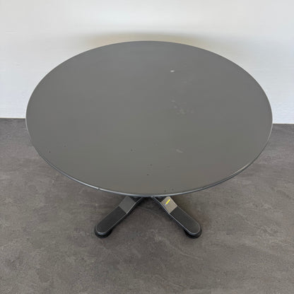 Ergodata System Desk Sitzungstisch  Gestell Silbergrau und Chrom