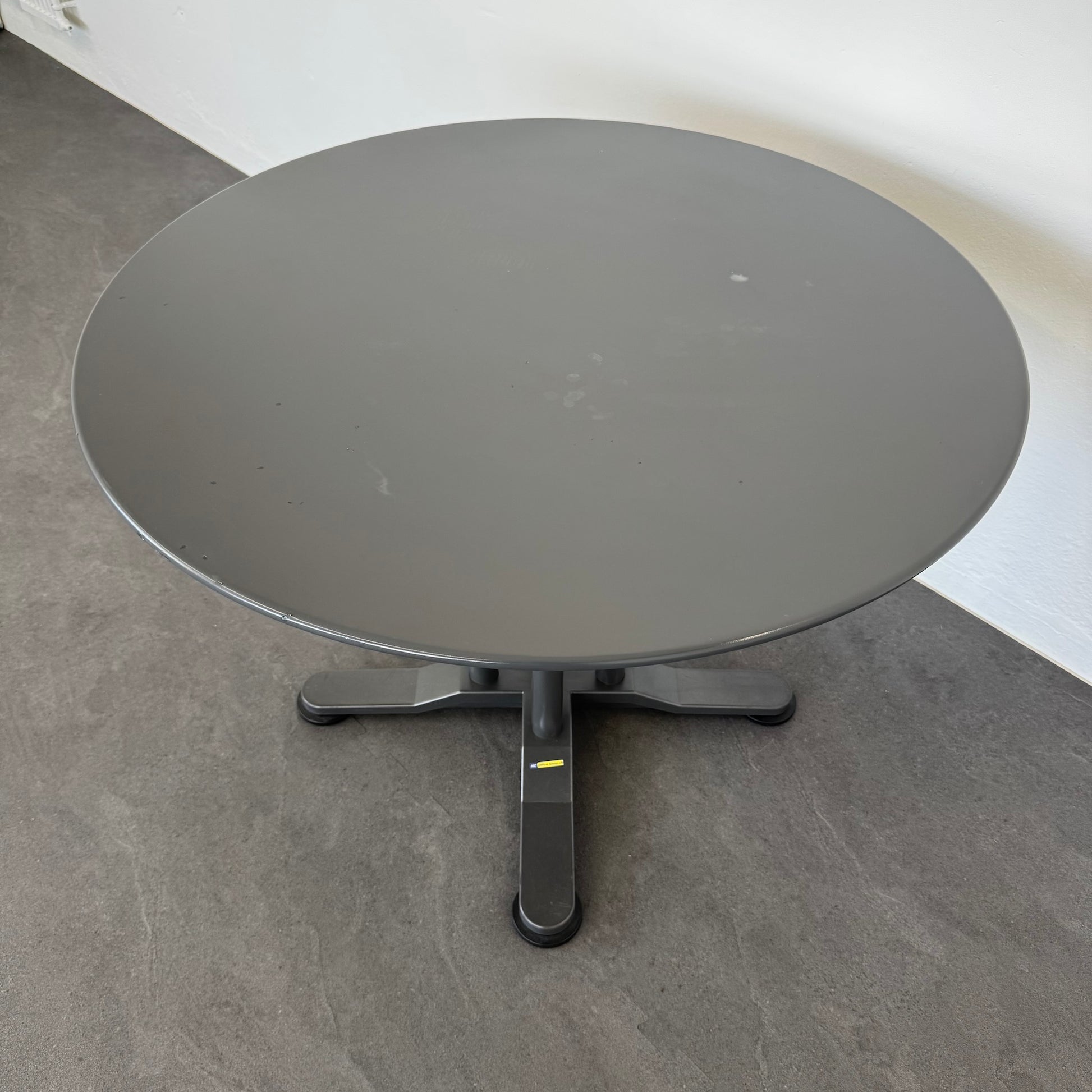 Ergodata System Desk Sitzungstisch  Ansicht von unten