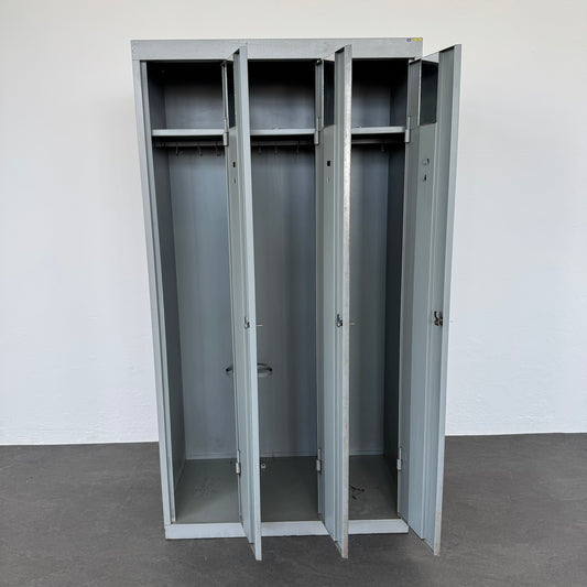 Stalgo Classic Garderobenschrank mit allen 3 Abteilen offen