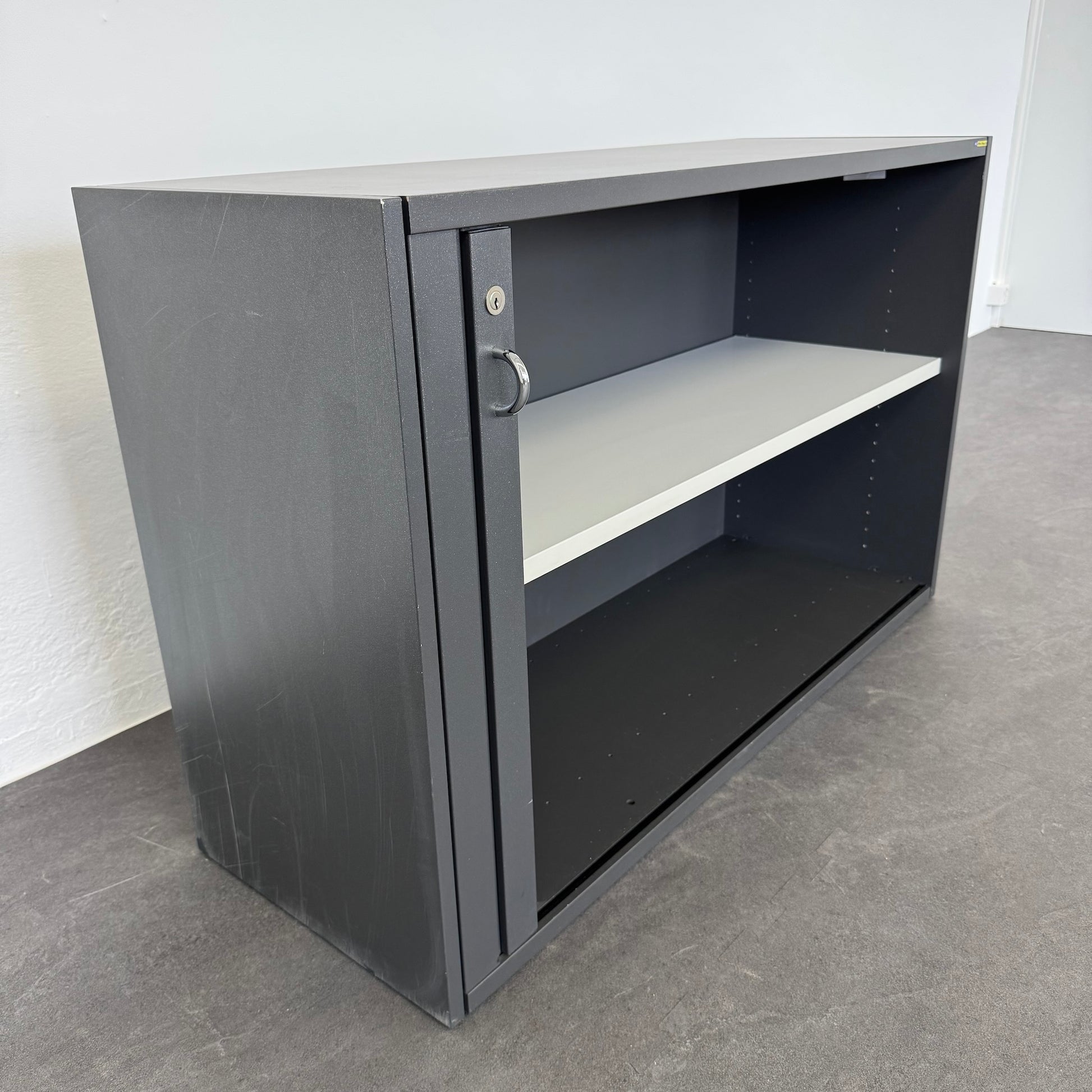 Ergodata Classic Lateralschrank mit einem Fachboden