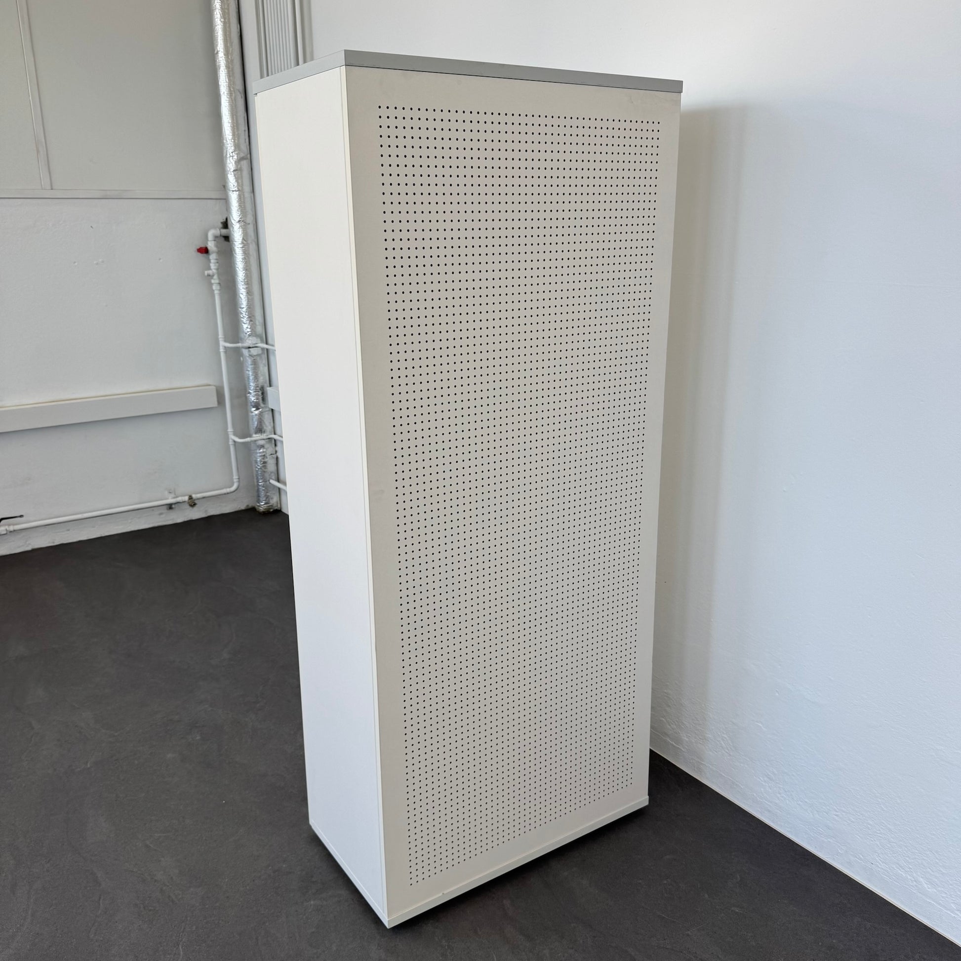 Elan BeHold Flügeltür-Aktenschrank Ansicht von hinten