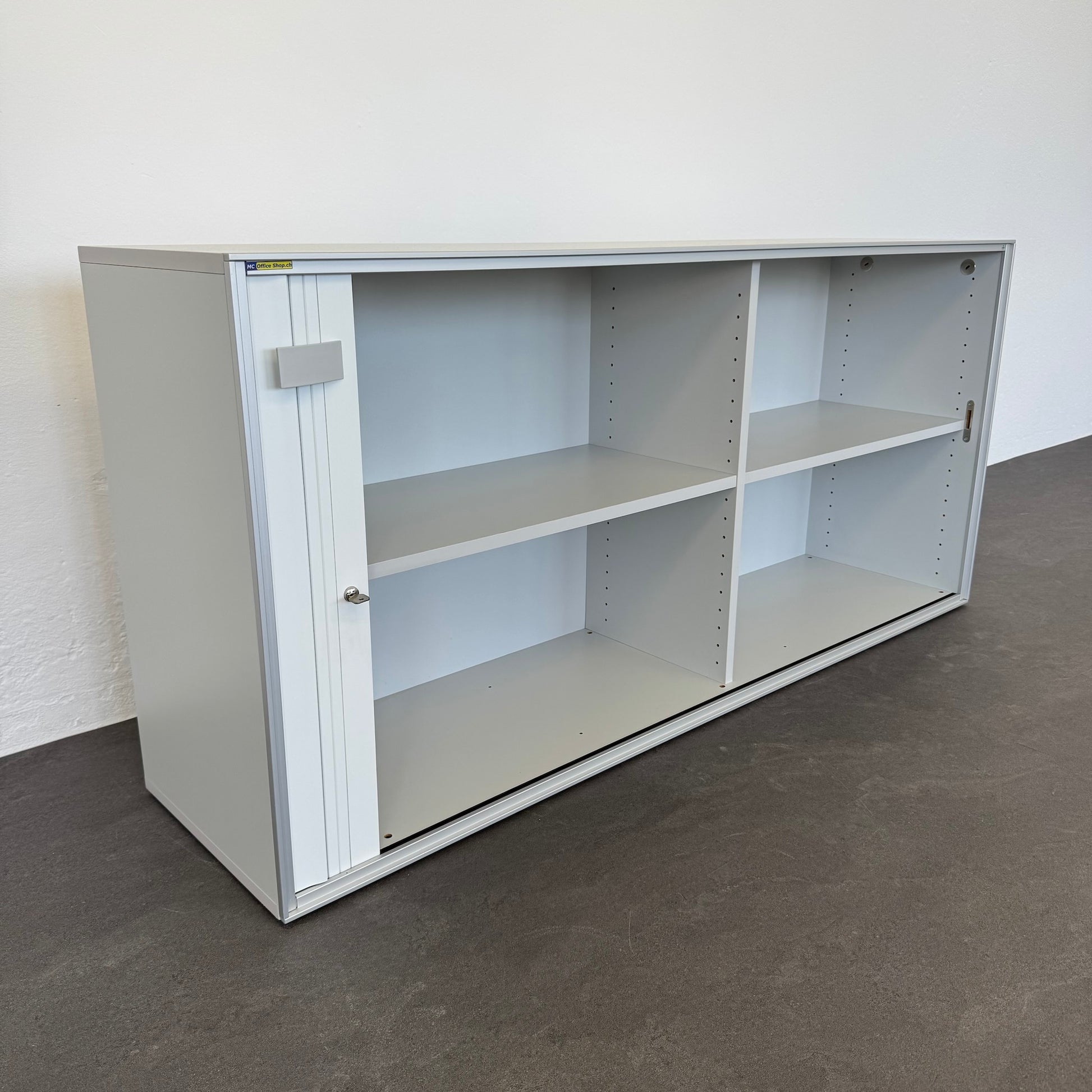 Elan New City Lateralschrank mit 2 Fachboden