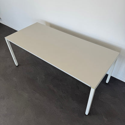 Lista Office Motion Schreibtisch mit weissem Gestell - 6038693