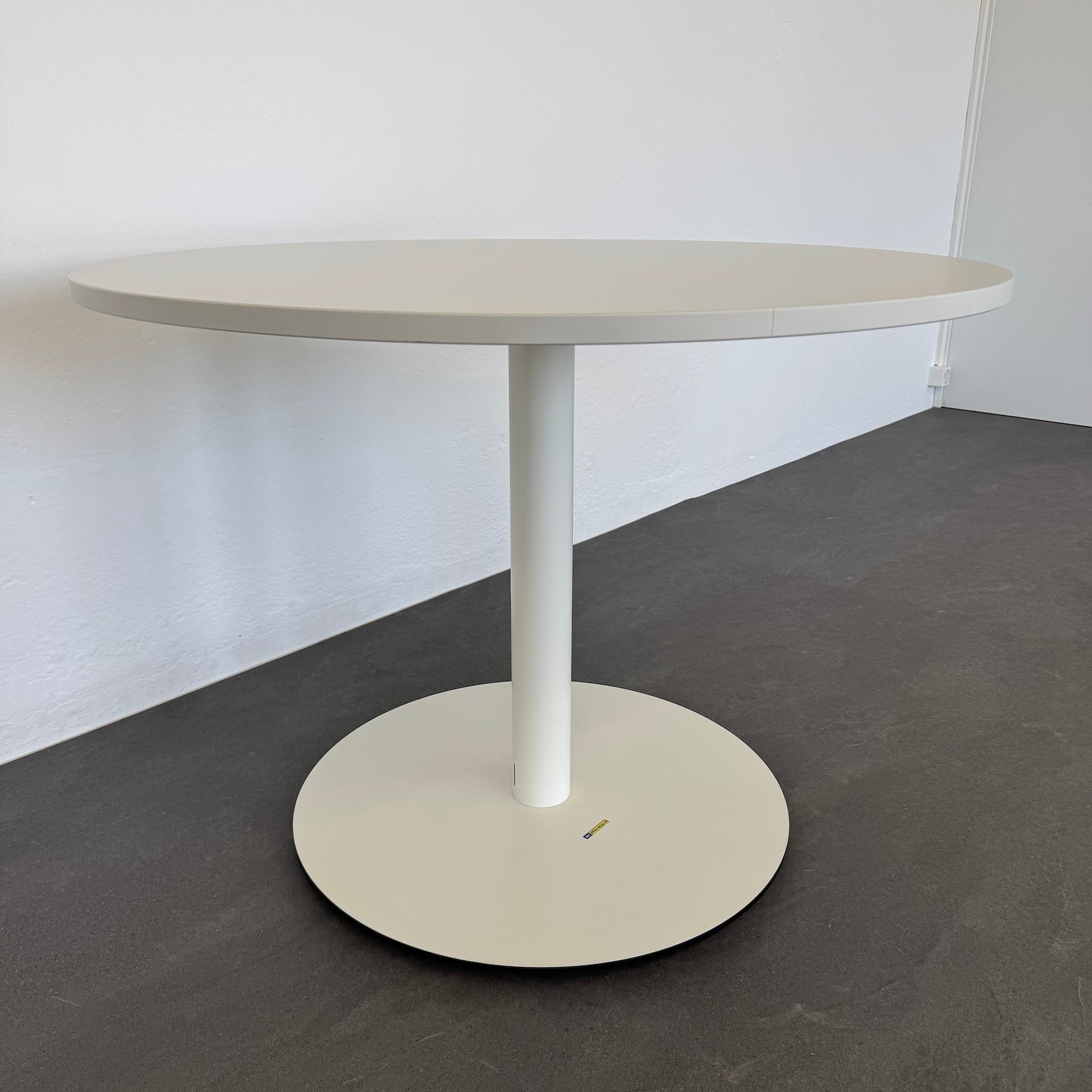 Lista Office Choice Sitz-Steh-Besprechungstisch mit Gestell Metall weiss