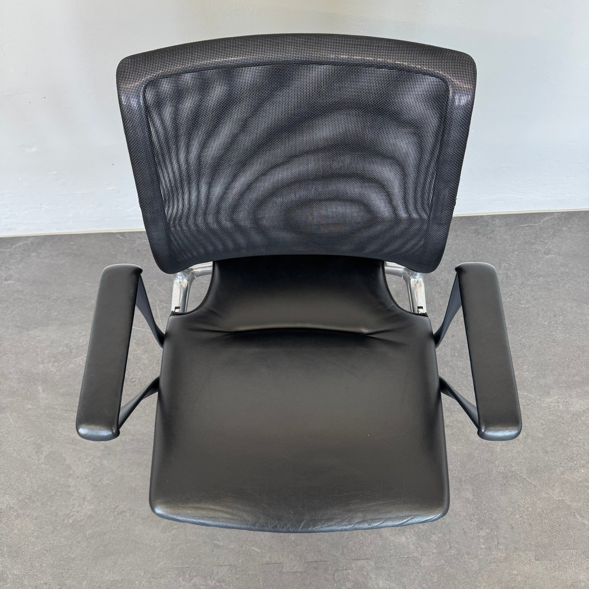 Vitra Meda Chair Sitzungsdrehstuhl Ansicht von oben