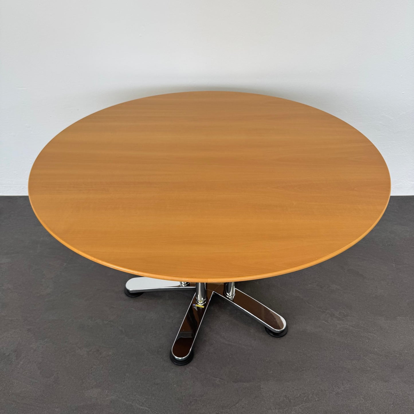 Ergodata System Desk Sitzungstisch MDF Birnbaumfurnier