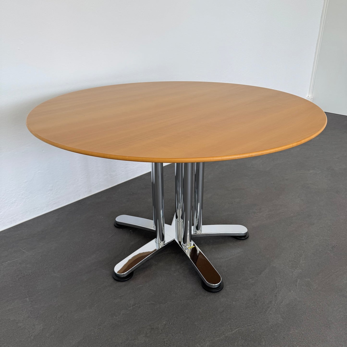 Ergodata System Desk Sitzungstisch  rund 1200mm