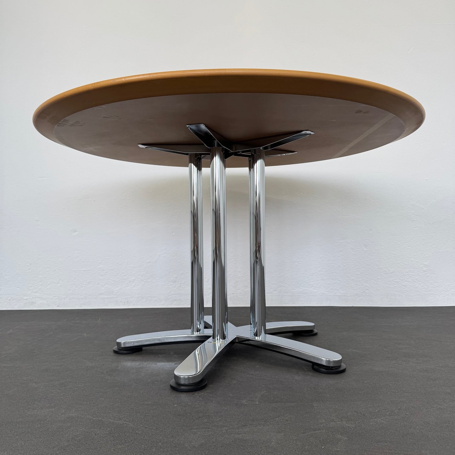 Ergodata System Desk Sitzungstisch  Gestell Metall Chrom