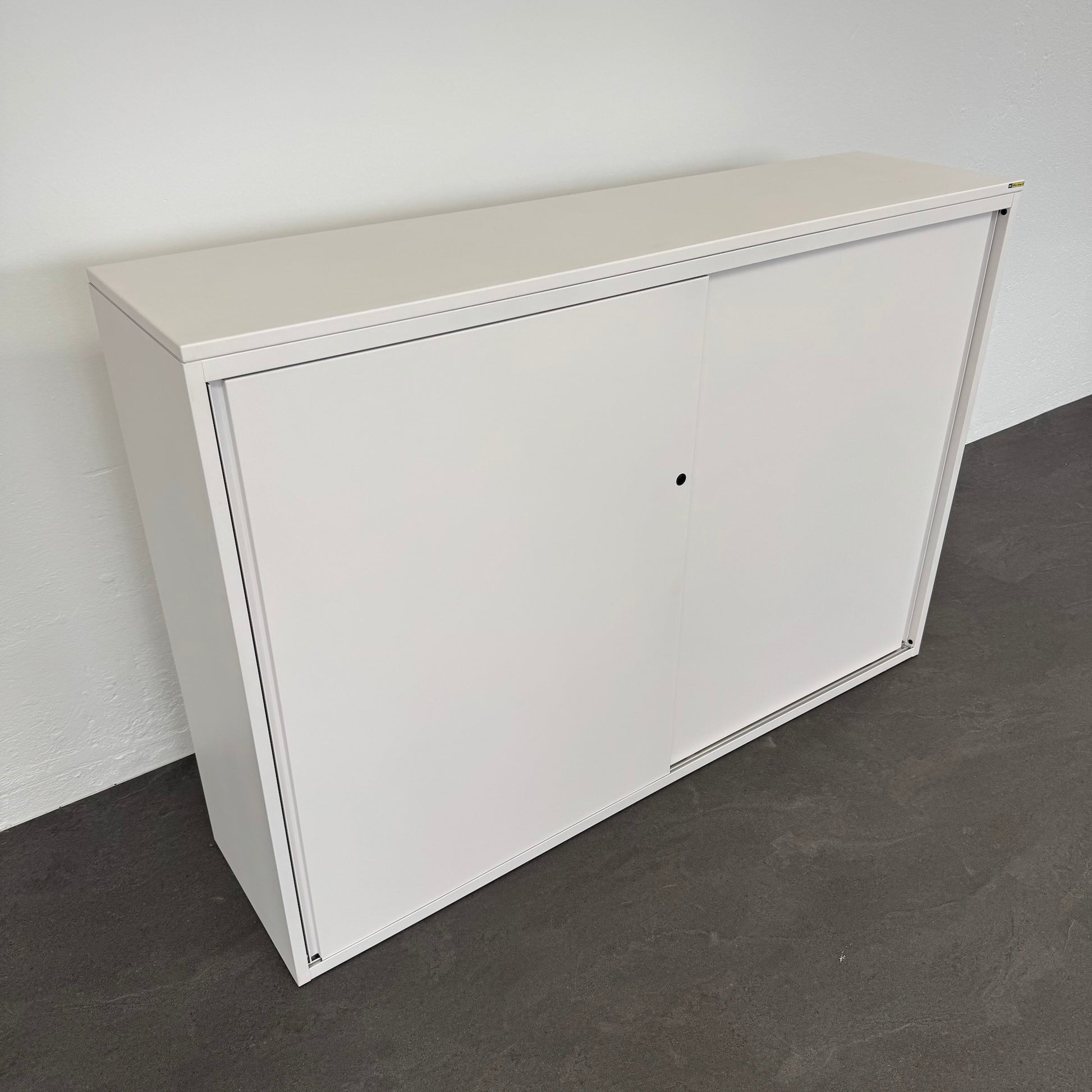 Lista Storage Schiebetür-Aktenschrank 1600mm breit
