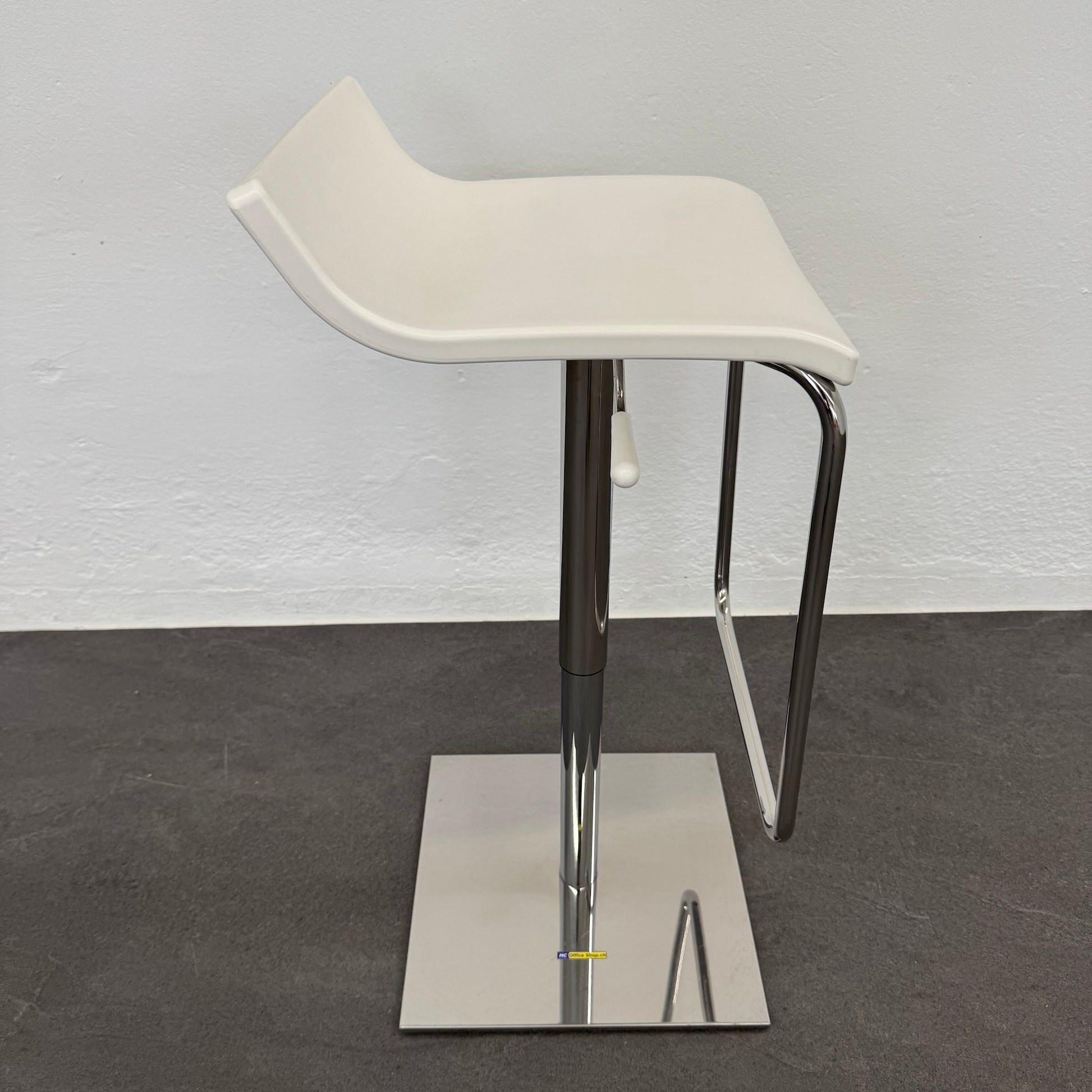 Top Design White Line Barhocker mit Mini Rückenlehne
