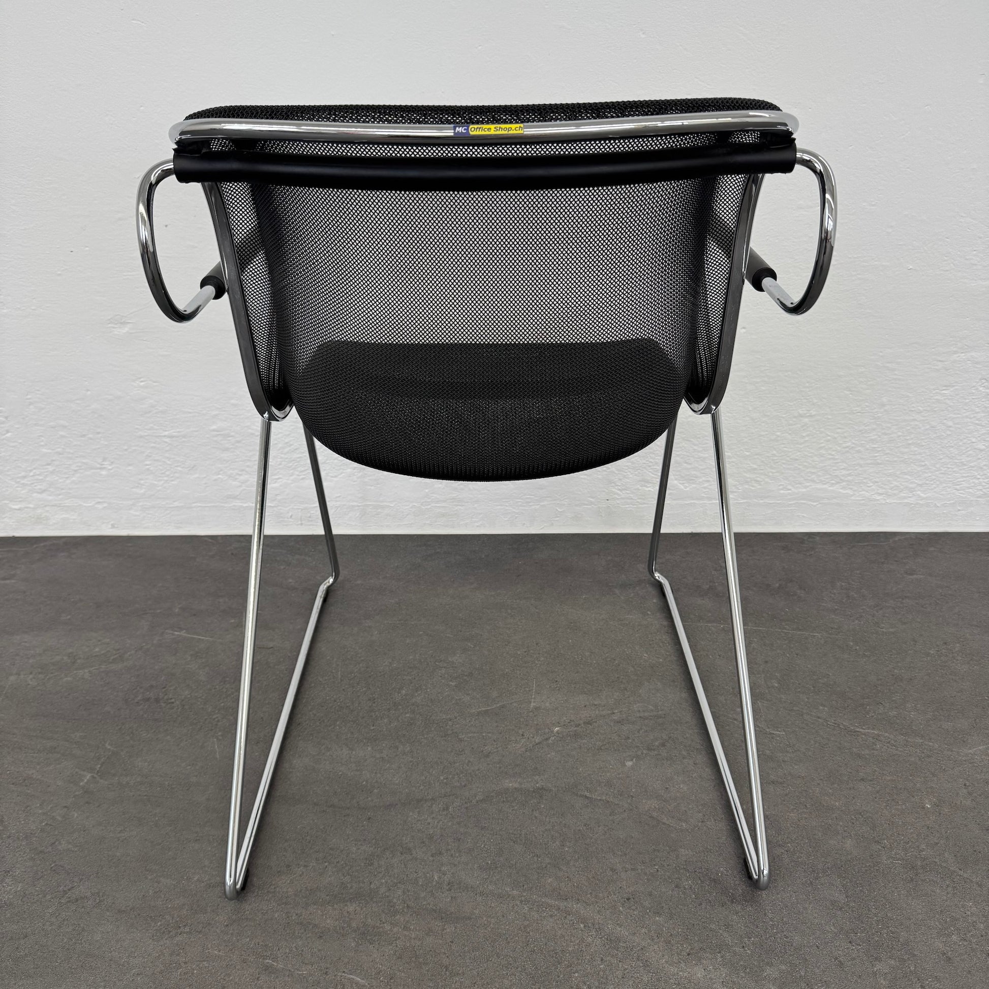 Top Design Caliente Freischwinger Ansicht von hinten
