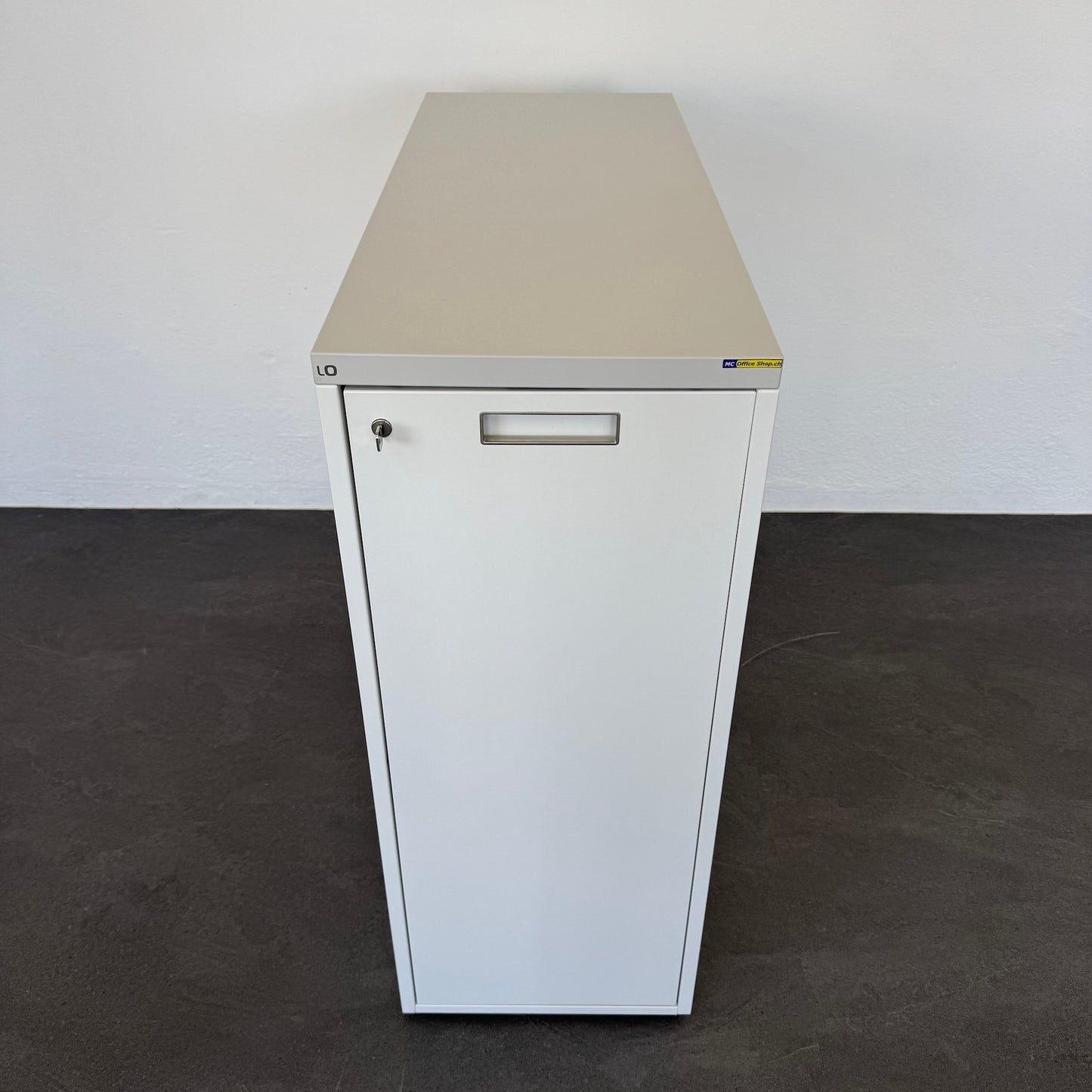 Lista Office D1 Apothekerschrank aus Spanplatte Weiss mit Deckblatt Grau