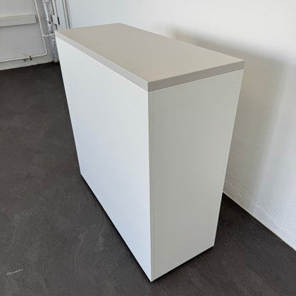 Lista Office D1 Apothekerschrank Ansicht von hinten