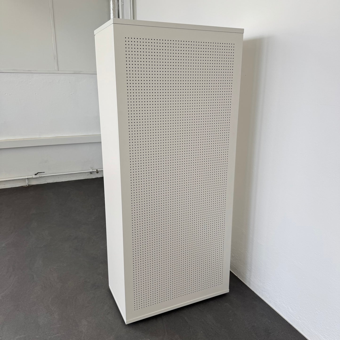 Elan BeHold Flügeltür-Aktenschrank Ansicht von hinten