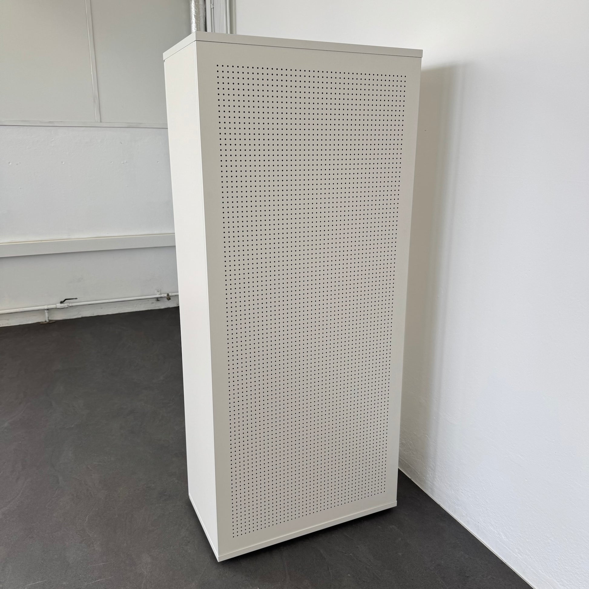 Elan BeHold Flügeltür-Aktenschrank Ansicht von hinten