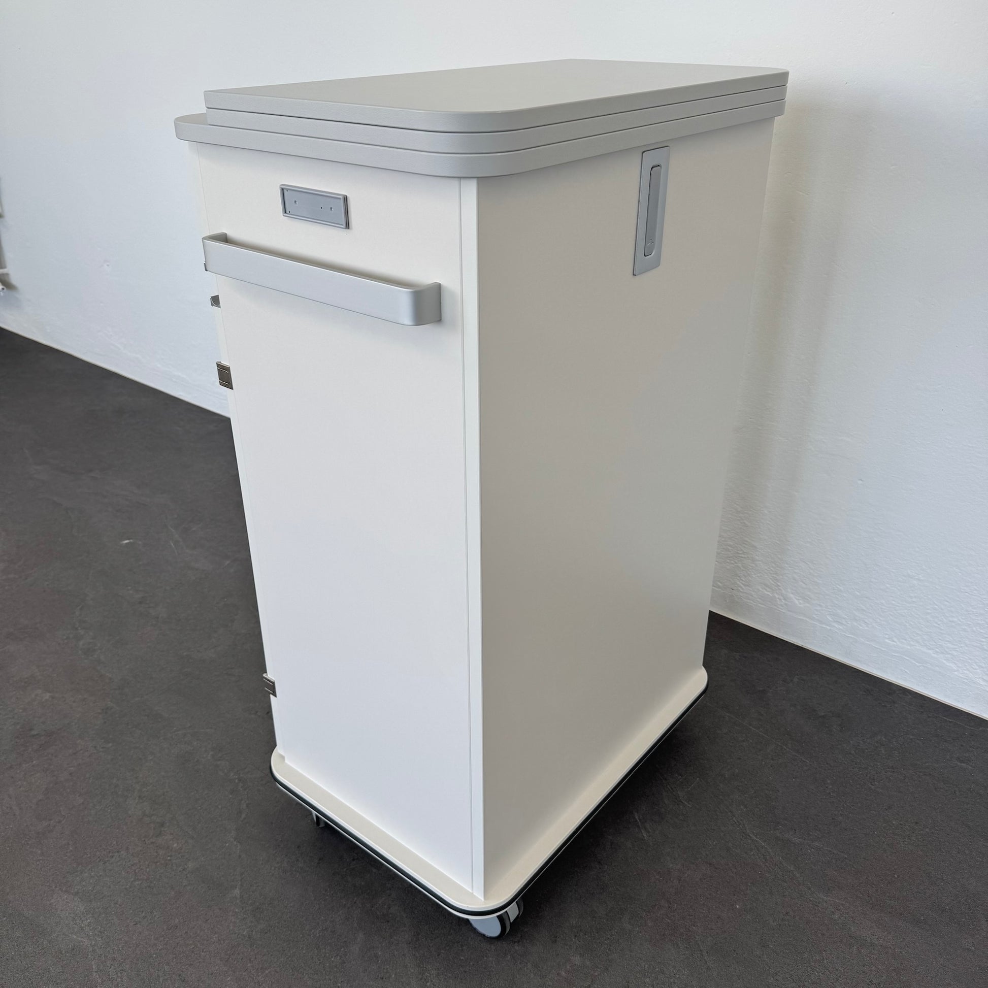 Haworth New City Maxi Caddy Ansicht von hinten