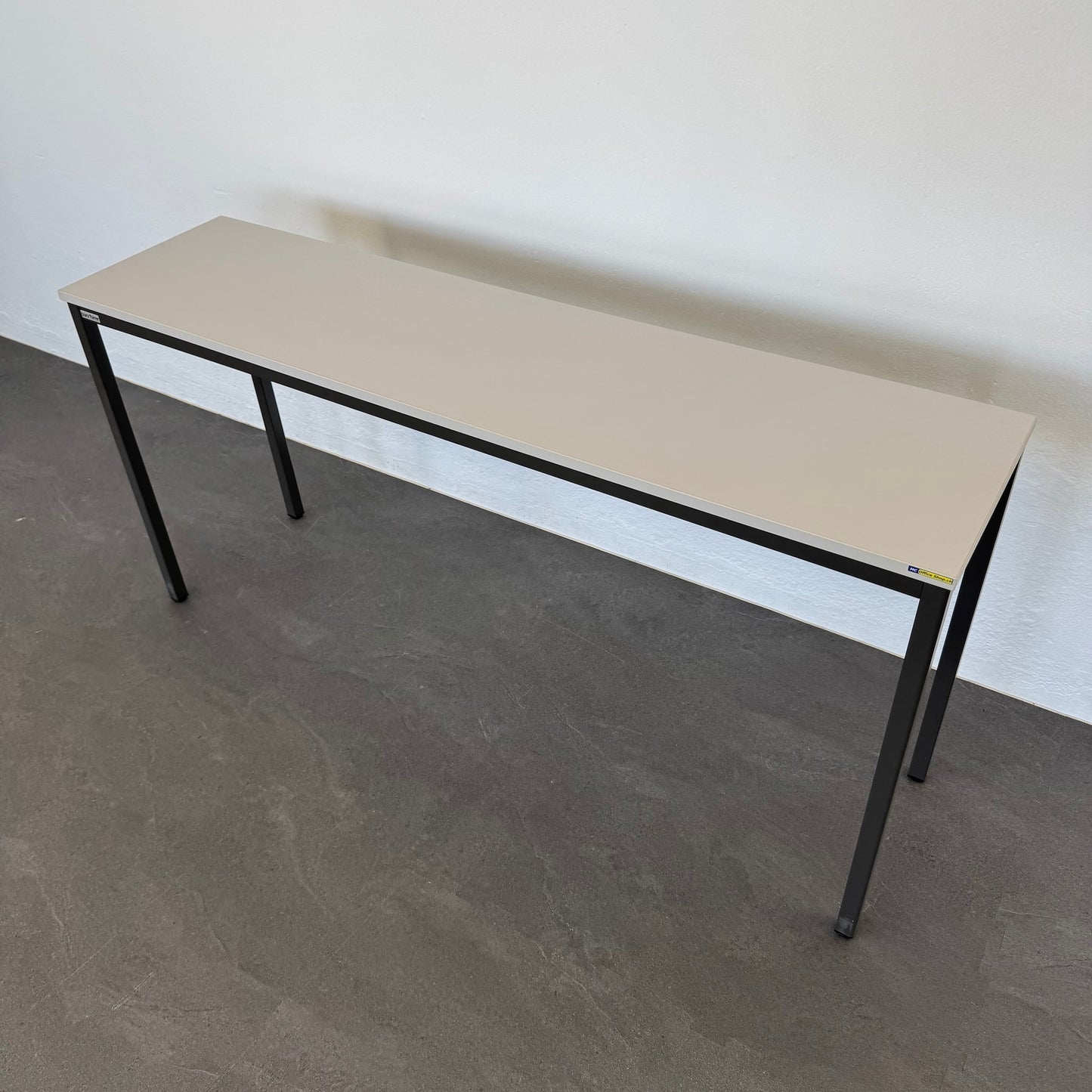 Büro Fürrer Basic Beistelltisch mit fixer Höhe von 750mm