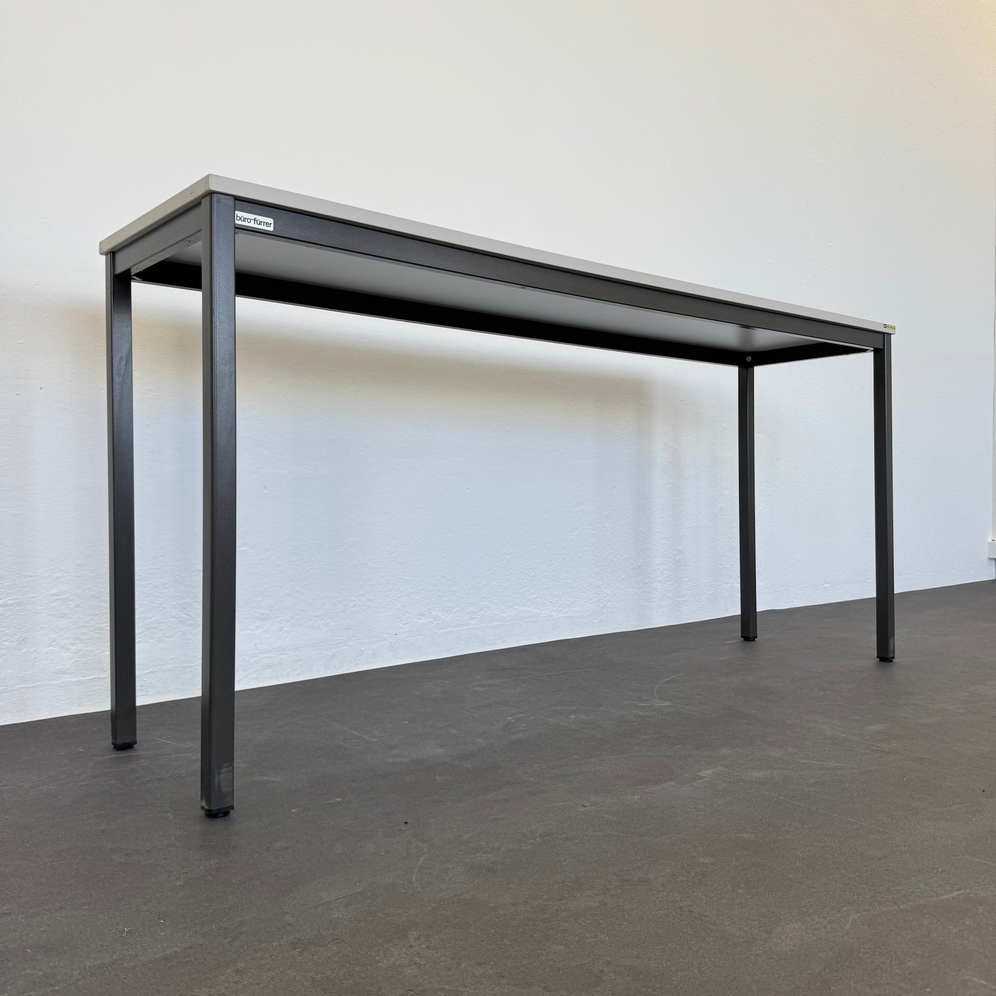 Büro Fürrer Basic Beistelltisch mit Gestell Metall Braun