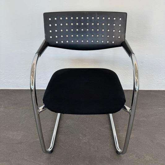 Vitra Visavis Freischwinger mit Stoffbezug Schwarz