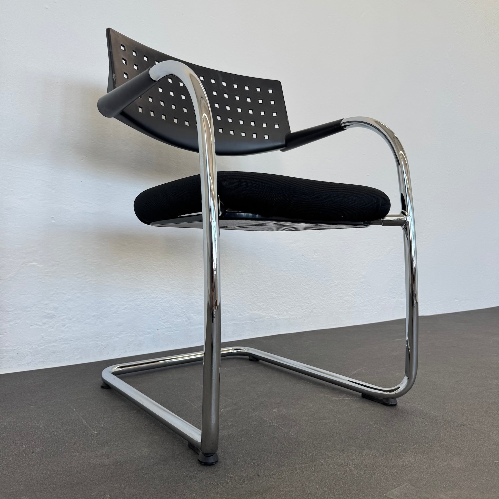 Vitra Visavis Freischwinger stapelbar