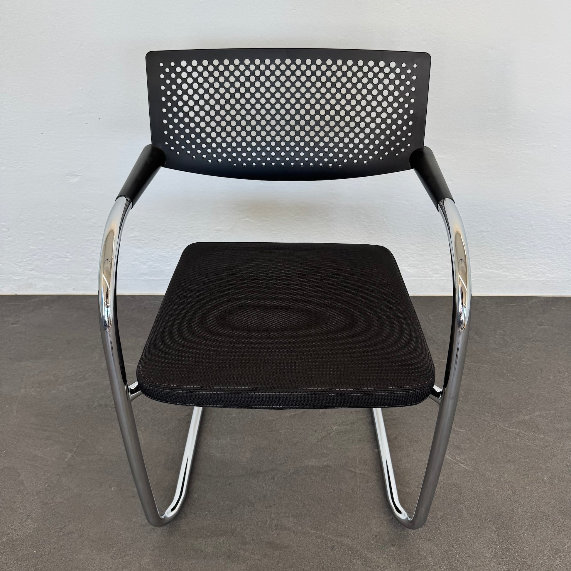 Vitra Visavis 2 Freischwinger Stoffbezug Anthrazit Dunkel