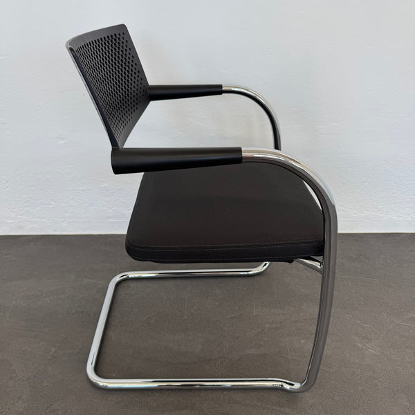 Vitra Visavis 2 Freischwinger - stapelbar - Schwarz - ohne Gleiter