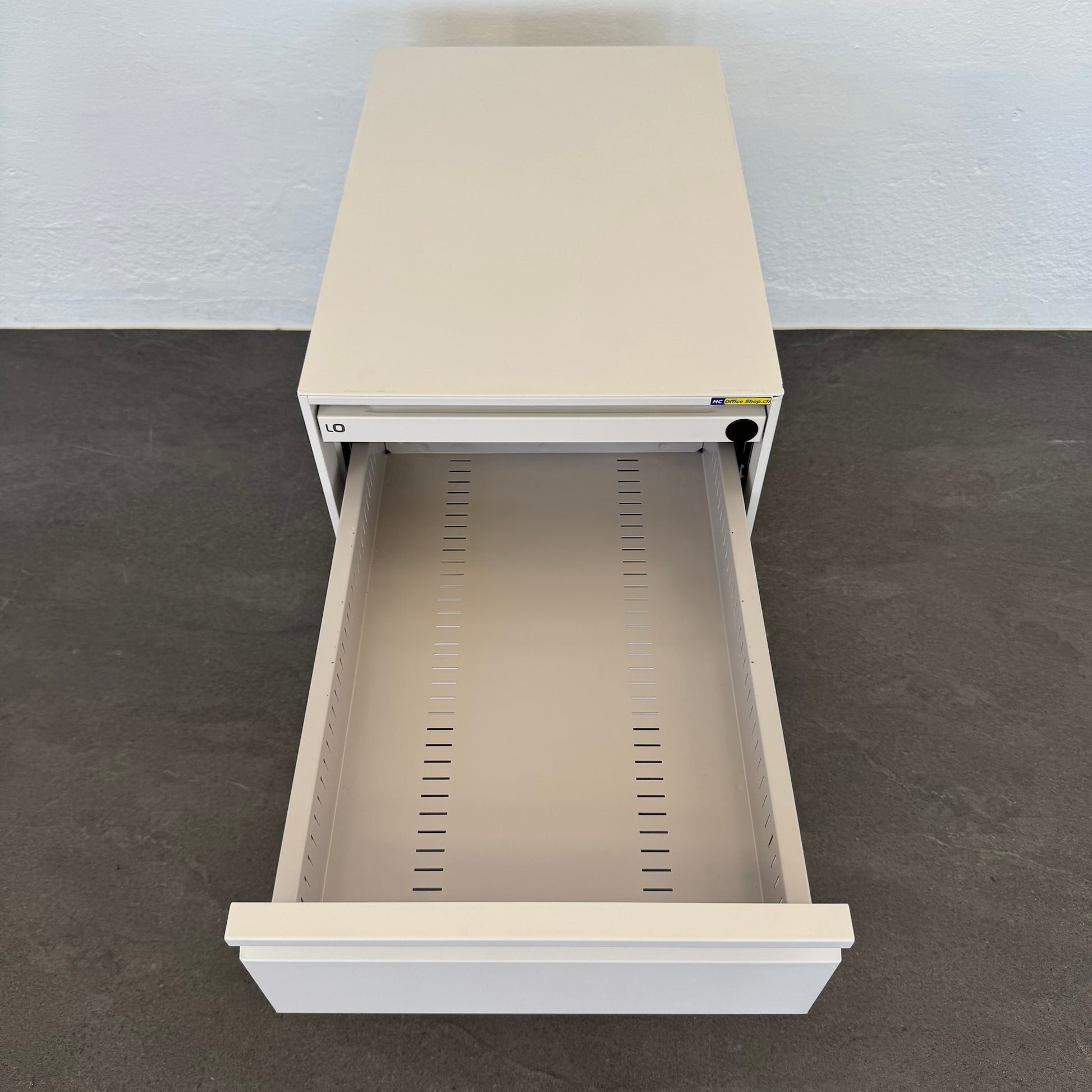 Lista Office Serie L Roll-Korpus mit Schublade offen