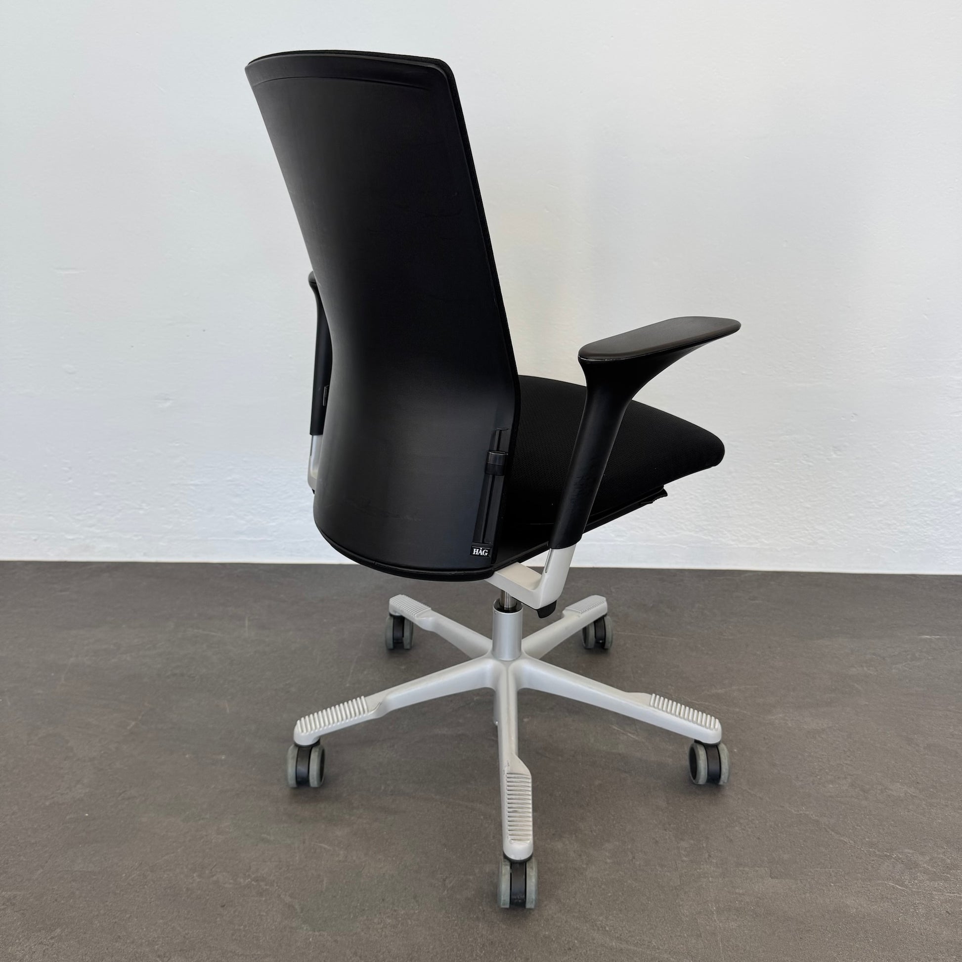 HAG Futu 1200-S Bürodrehstuhl mit Rückenlehne