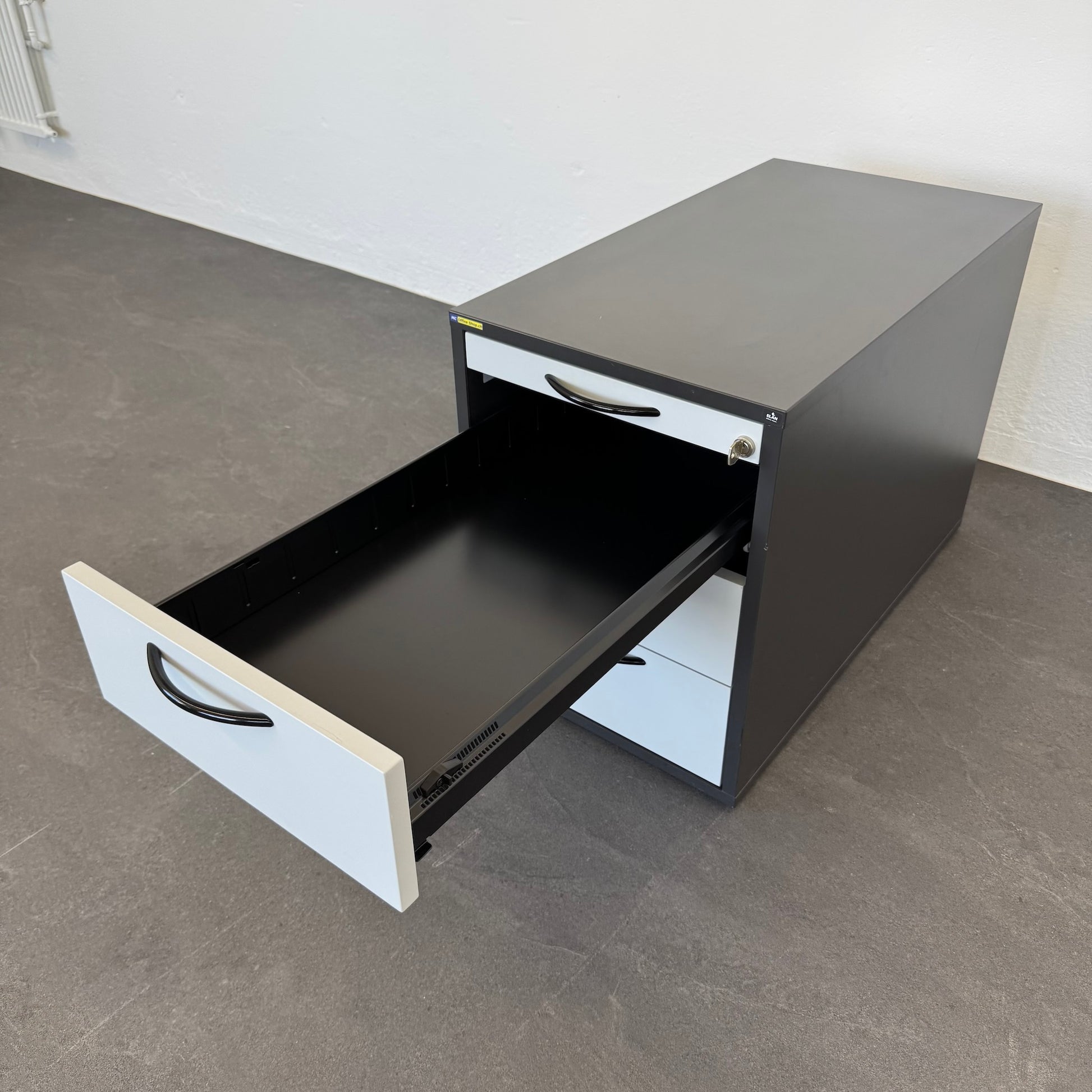 Elan Euroffice Unterstell-Korpus von rechts