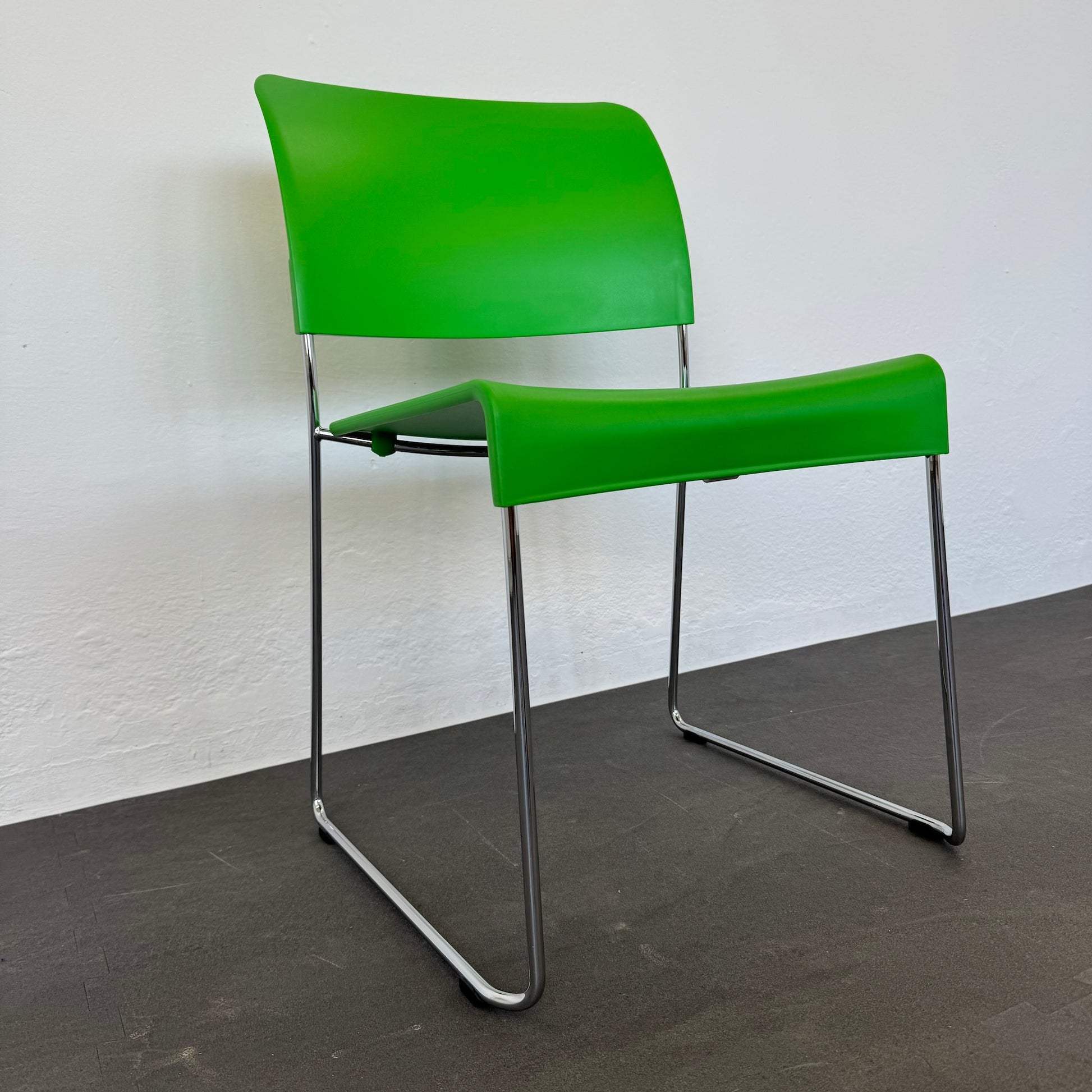 Vitra SIM Stapelstuhl stapelbar