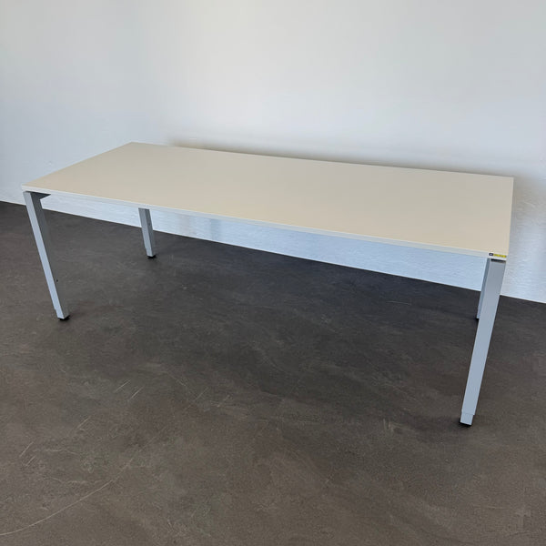 Denz D3 Schreibtisch 2000x800 mm - Lichtgrau